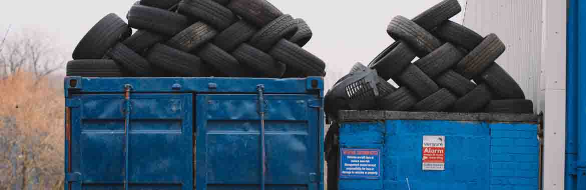 Little and Large Skip Hire banner